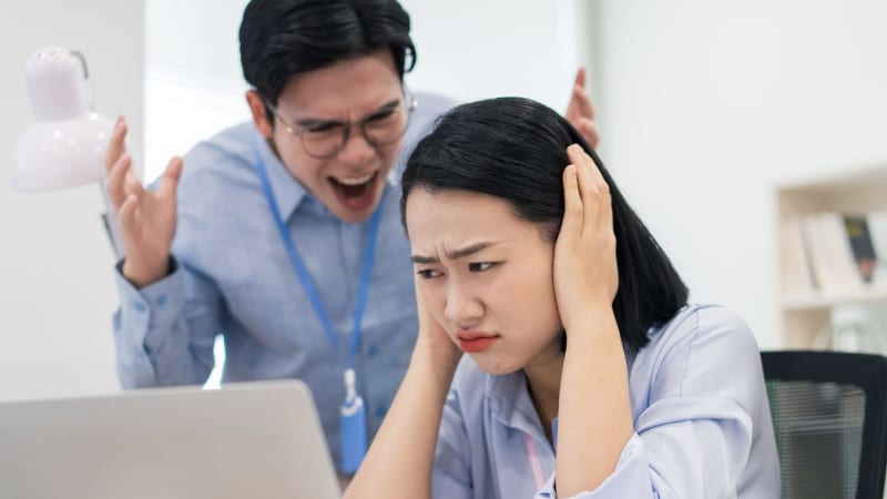Sbohem, už nemůžu. Japonci si na podání výpovědi najímají speciální agentury