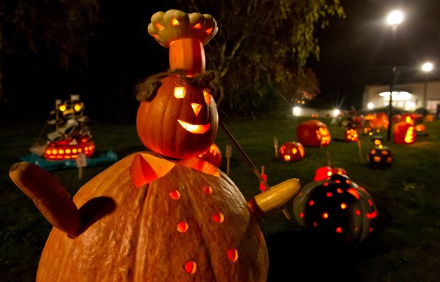 Halloween provětrává peněženky víc než Dušičky, i když ty „světí“ dvojnásobek lidí