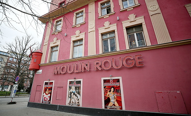 Nevěstince mizí, sexbyznys se stěhuje do bytů. Moulin Rouge už má nové obyvatele