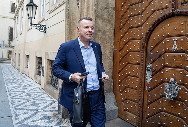 Práce nabírá na obrátkách, řekl Rajchl po jednání k Dozimetru. Chystá změnu zákona